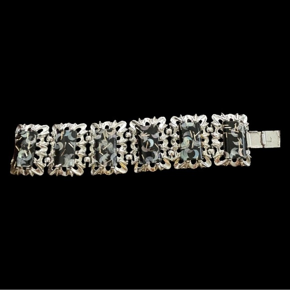 Vintage confetti half moon lucite panel,rhodium plated bracelet 1950’s - Picture 2 of 2